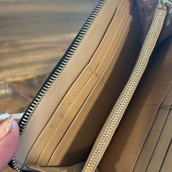 PRADA Long zip Accordion Wallet - Picture 6 of 15